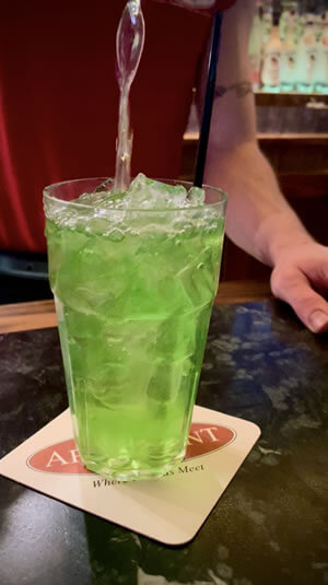 Radcliff Hall - Apartment Lounge